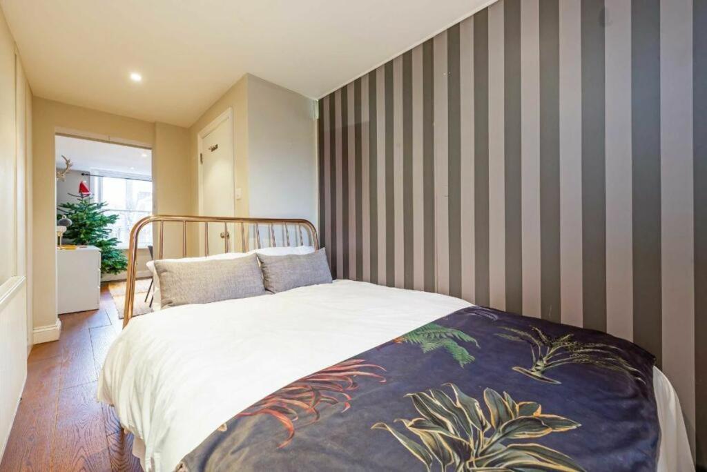 Modernised Apartments 1 And 2 Bedrooms Option Terrace And Balcony High Street London Ngoại thất bức ảnh