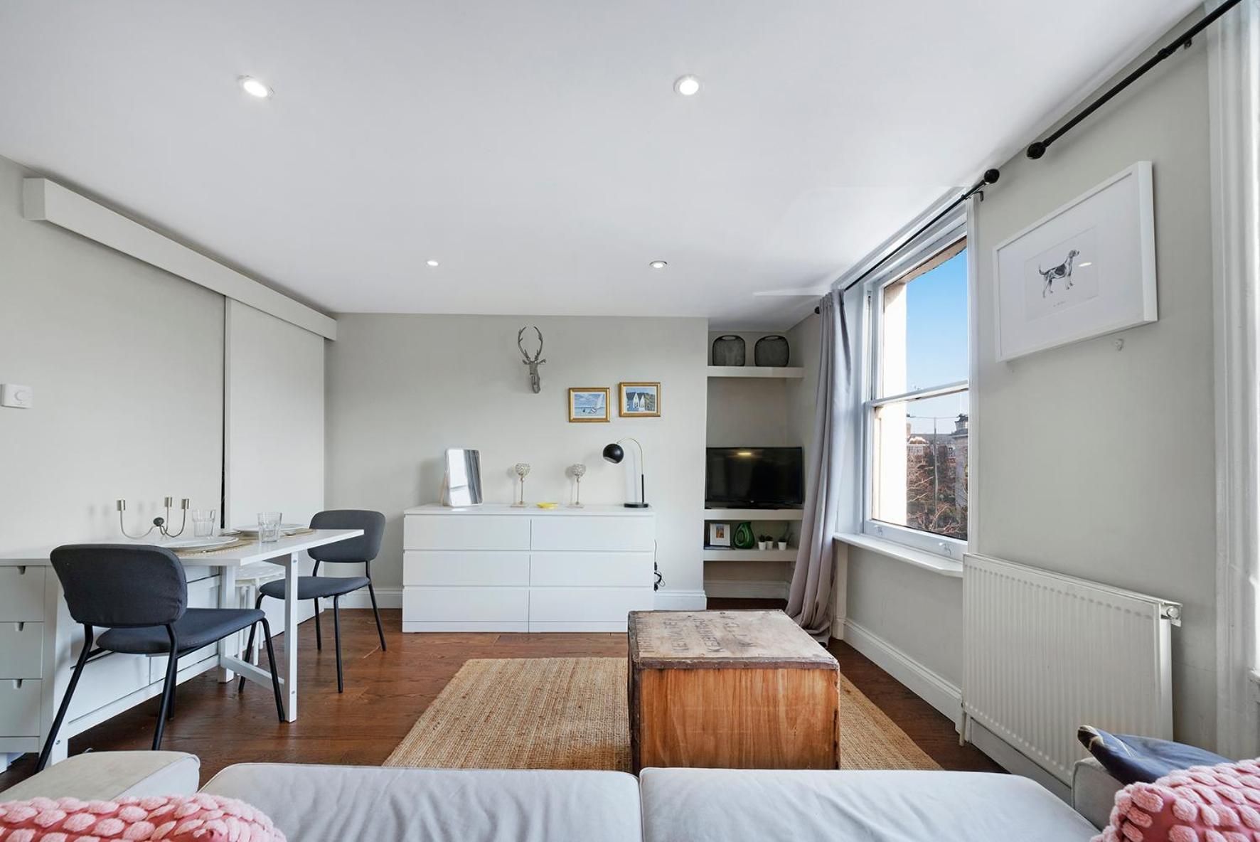 Modernised Apartments 1 And 2 Bedrooms Option Terrace And Balcony High Street London Ngoại thất bức ảnh